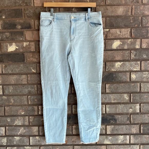 LOFT Skinny Ankle Jeans - Picture 11 of 12